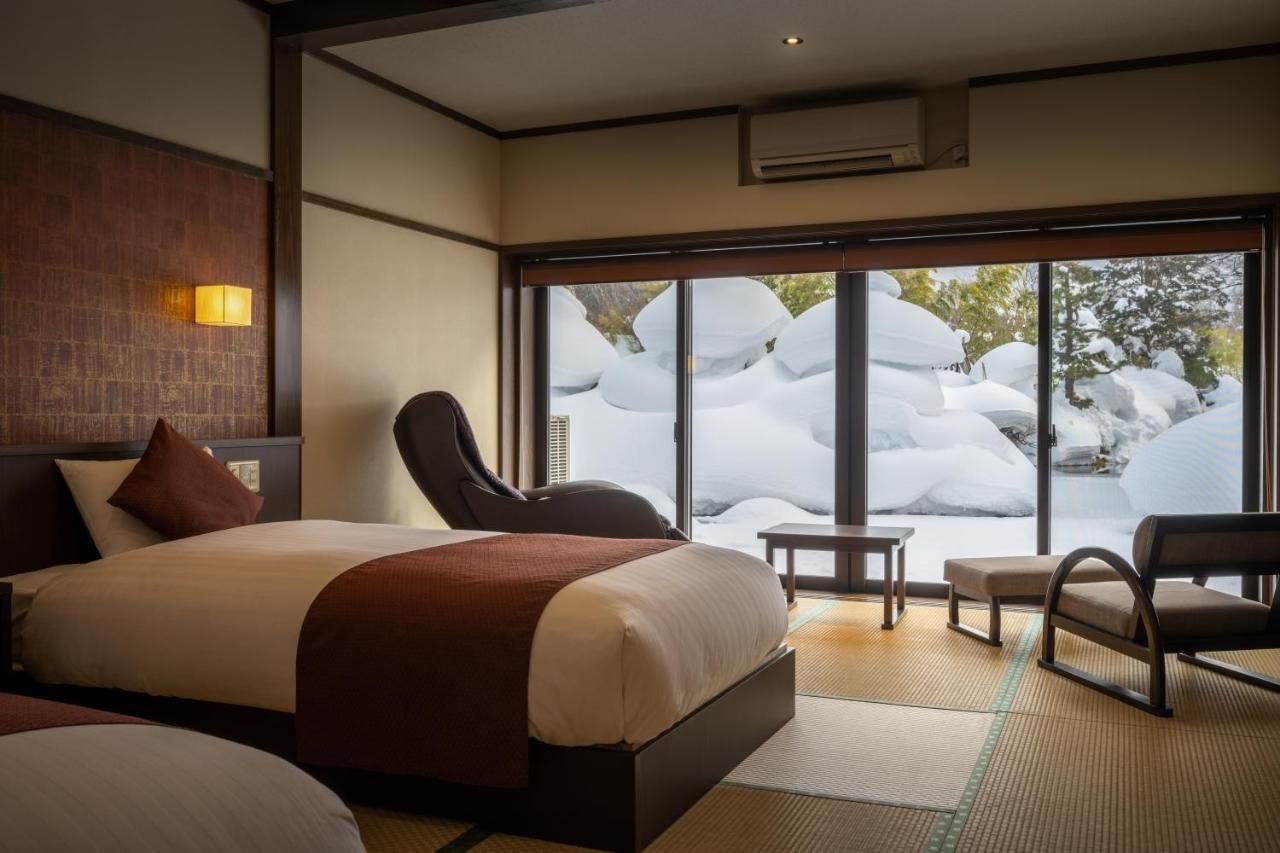 Onogawa Onsen Kajikaso Hotel Yonezawa Bagian luar foto